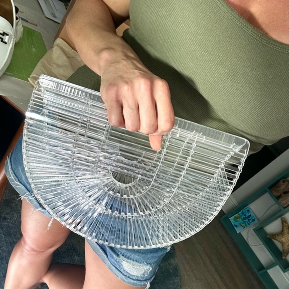 Cult Gaia Clear Acrylic Ark bag - Picture 3 of 3